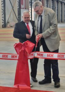 Raymond Obermeyer, managing director ofSEW-EURODRIVE South Africa, during the official launch ceremony with SEW-EURODRIVE global CEO Jürgen Blickle.